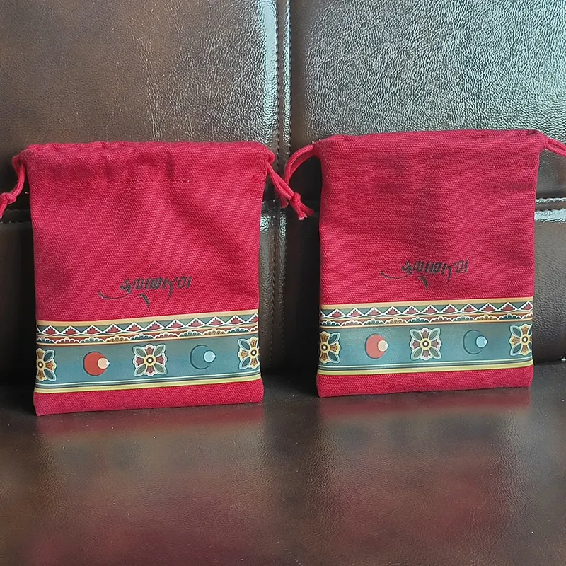 कस्टम व्यक्तिगत 8 औंस छोटे लाल कैनवास कपास सिक्का पाउच पुनर्नवीनीकरण मिनी गहने कपास ड्रॉस्ट्रिंग बैग लोगो के साथ कस्टम बैग