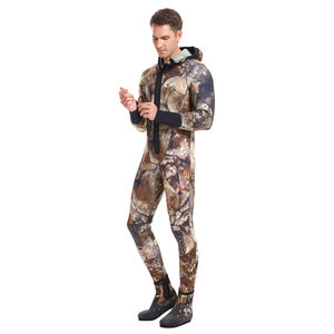 <span class=keywords><strong>Traje</strong></span> de Buceo Personalizado de Neopreno de Celda Abierta con Capucha, Diseño de Camuflaje, Dos Piezas, para <span class=keywords><strong>Pesca</strong></span> <span class=keywords><strong>Submarina</strong></span> y Buceo en Agua Fría - Product Image 2