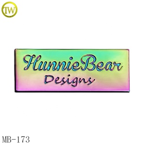 Etiqueta de Metal para Bolsos, Directamente de Fábrica, Forma de Flor, Placa de Metal Esmaltada con Logotipo en Blanco, Emblema con Alfileres - Product Image 5