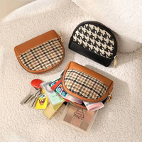 Nouvelle Collection 2026 : Mini Porte-Monnaie Unisexe Vintage en Peluche et Toile Courte avec Fermeture Éclair, Motif Bonbon – Explosion de Couleurs