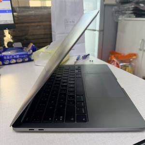 Intel Usado para <span class=keywords><strong>Pro</strong></span> 2020 A2289, 8GB RAM, 256GB SSD, Pantalla de <span class=keywords><strong>13</strong></span> Pulgadas, Grado A+, Alta Calidad, Color Gris Senior - Product Image 3
