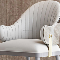 Vente en gros de chaises de salle à manger chaise de restaurant design moderne de luxe en acier inoxydable doré avec structure en métal jambe en cuir
