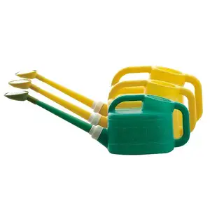 Wholesale Custom Outdoor Professional Mini Garden Tool Watering Can Small Decorative Cheap Plastic Watering Can