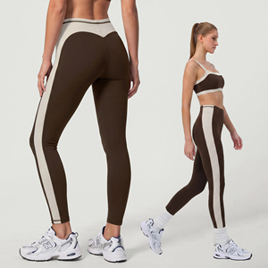 Ensemble de yoga marron avec bordure contrastante, legging taille haute à empiècements latéraux et soutien-gorge à col carré, deux pièces, vêtements de sport anti-humidité pour femme - Product Image 2