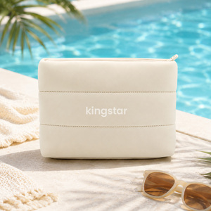 Bolsa de Cosméticos de Neopreno Acolchada Color Crema, para <span class=keywords><strong>Playa</strong></span>, con Logotipo Personalizado, Bolsa de Maquillaje Acolchada, Bolsa de Aseo de Viaje Ecológica Premium - Product Image 1