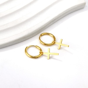 Modernos Pendientes de Aro con Cruz, Chapados en Oro de 18K, de Acero Inoxidable, para Mujeres y Niños - Product Image 3