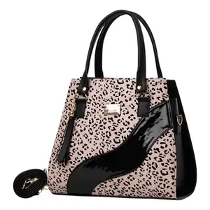 Bolso de Mano para Mujer Fana Marian, Diseño de Leopardo, Cuero PU, Forma Cuadrada, Bolso Casual de Playa con Marco Resistente y Cierre de Solapa - Product Image 1
