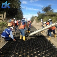Grille géocellulaire robuste en PEHD pour la stabilisation du sol des allées en gravier, système de contrôle de l'érosion en nid d'abeille