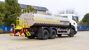Camión de Aspersión Verde Diésel Dongfeng Tianlong 6X4 de 18500L, el Más Vendido a Nivel Mundial, con Bomba y Múltiples Opciones de Potencia - Product Image 3