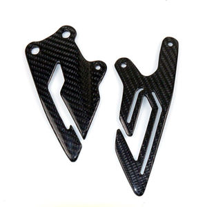 Protectores de Talón de Fibra de Carbono para Yamaha YZF-R1 2015-2019 - Product Image 3
