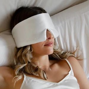 Masque pour les yeux en soie de mûrier douce avec fermeture Velcro pour le sommeil et les voyages, cache-yeux léger et respirant pour bloquer la lumière et favoriser un repos profond - Product Image 6
