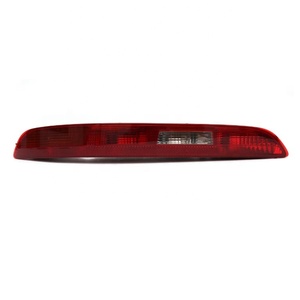 Feu arrière de pare-chocs OEM 8U0945095 8U0945096, feu stop, feu antibrouillard pour AUDI Q3 Q3PA 8U0 2016-2018 - Product Image 1