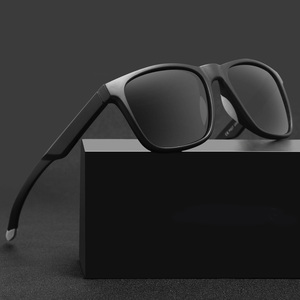 Lunettes de <span class=keywords><strong>soleil</strong></span> de sport en gros de Chine pour hommes, verres polarisés, lunettes de <span class=keywords><strong>soleil</strong></span> d'extérieur - Product Image 1