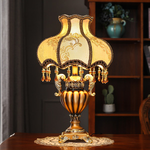 Victoria phong cách Châu Âu Retro Mỹ cổ điển sang trọng lãng mạn đèn bàn đám cưới cho phòng khách và phòng ngủ cạnh giường ngủ - Product Image 4