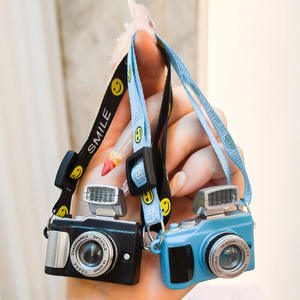 Llavero de plástico LED portátil para exteriores de primera calidad Diseño de cámara <span class=keywords><strong>Leica</strong></span> amarilla con características de luz y sonido para promoción de regalos - Product Image 4