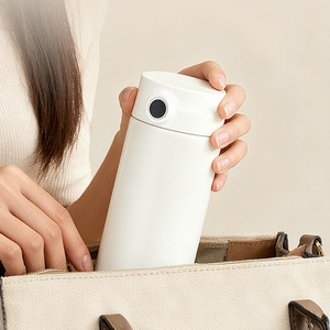 Bouteille d'eau intelligente en acier inoxydable 316 avec verrouillage par empreinte digitale, portable, pour usage au bureau, blanche - Product Image 3