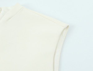 Abito Mini Bodycon da Donna Personalizzato 2026 con Cut-out, Orlo a Balze, Senza Maniche, in Maglia Traforata, Stile Vintage Casual, OEM/ODM da Fabbrica Cinese - Product Image 5