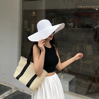 Topi Jerami Kertas Pinggiran Lebar Putih Model Terbaru Wanita Musim Panas Pantai UPF 50 Pelindung Sinar Matahari Dapat Dilipat Ukuran Besar Gaya Jepang