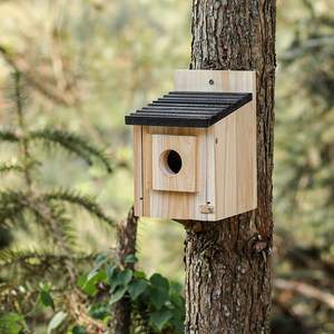 Petite maison pour oiseaux en bois naturel <span class=keywords><strong>avec</strong></span> motif animal, style tendance, fermeture à bouton, design coupe-vent, forme de trou d'arbre - Product Image 4