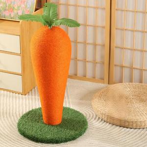 Joli griffoir pour chat en forme de carotte pour chats d'intérieur - Arbre à griffer en sisal naturel avec base en herbe - Product Image 5