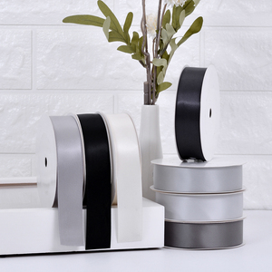 폴리 에스터 1 인치 새틴 리본 화이트 블랙 싱글 사이드 새틴 리본 선물 파칭 도매 - Product Image 3