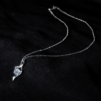 Perhiasan mewah klasik empat cakar Vvs warna D liontin Moissanite 1CT kalung perak Sterling 925 untuk hadiah wanita