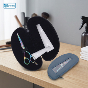Tijeras de Corte de Pelo con Hoja de Acero Inoxidable y Kit de Cuero Sintético para Todos - Product Image 2