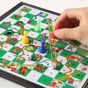 Juego de Mesa Magnético Plegable de Serpientes y Escaleras |   Educativo y divertido para niños |   Diseño de Doble Cara - Product Image 3
