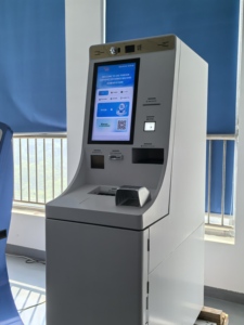 מכונת החלפת מטבעות בשירות עצמי, כספומט אוטומטי, מערכת הפעלה Windows, מסך מגע קיבולי, התקנה עומדת, קבלות 80 מ\\\"מ - Product Image 4