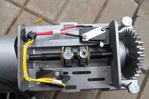 <span class=keywords><strong>Motor</strong></span> eléctrico para <span class=keywords><strong>persiana</strong></span> enrollable, hecho en china, <span class=keywords><strong>precio</strong></span> <span class=keywords><strong>de</strong></span> fábrica, 300kg, 220V, 200W - Product Image 5