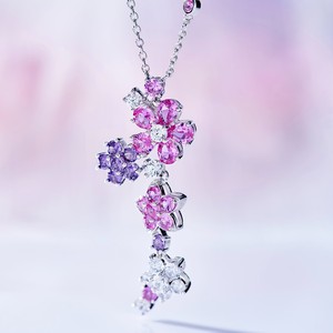 Pendentif et collier en argent sterling 925 avec zircon synthétique. Un collier luxueux et élégant à pompons floraux colorés - Product Image 2