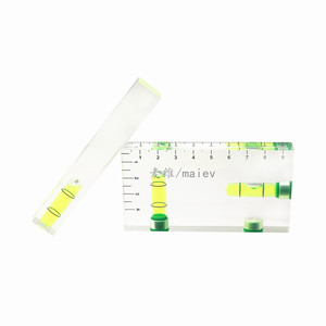 Niveau à bulle industriel bidirectionnel 2D transparent Maiev avec échelle intégrée et base magnétique puissante - Product Image 3