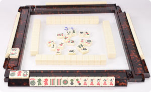 Juego de Mahjong de Lujo Portátil con Base de Concha de Tortuga Personalizada <span class=keywords><strong>y</strong></span> Empujador Magnético - Product Image 2