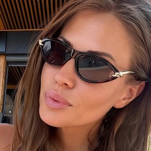 <span class=keywords><strong>Gafas</strong></span> <span class=keywords><strong>de</strong></span> <span class=keywords><strong>Sol</strong></span> Cat Eye Personalizadas <span class=keywords><strong>de</strong></span> Fabricante, <span class=keywords><strong>Gafas</strong></span> <span class=keywords><strong>de</strong></span> <span class=keywords><strong>Sol</strong></span> <span class=keywords><strong>de</strong></span> Lujo para <span class=keywords><strong>Hombre</strong></span> y Mujer, Diseño <span class=keywords><strong>de</strong></span> Diseñador, Protección UV400, Patillas <span class=keywords><strong>de</strong></span> Metal <span class=keywords><strong>con</strong></span> Nudo <span class=keywords><strong>de</strong></span> <span class=keywords><strong>Cuerda</strong></span> - Product Image 1