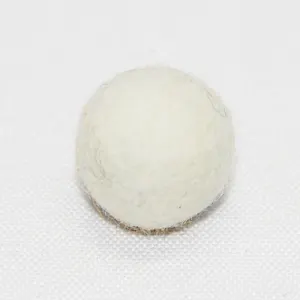 Дешевая цена, войлочный мобильный детский мяч с помпоном из искусственного меха в горошек