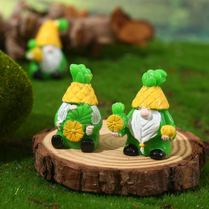 Set di bambole di girasole con ornamento nano in resina - Product Image 2