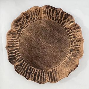 Vente en gros d'élégante plaque <span class=keywords><strong>de</strong></span> chargeur ronde en plastique PP <span class=keywords><strong>de</strong></span> 13 pouces à grain d'or et d'argent à bas prix pour la maison et les hôtels - Product Image 2