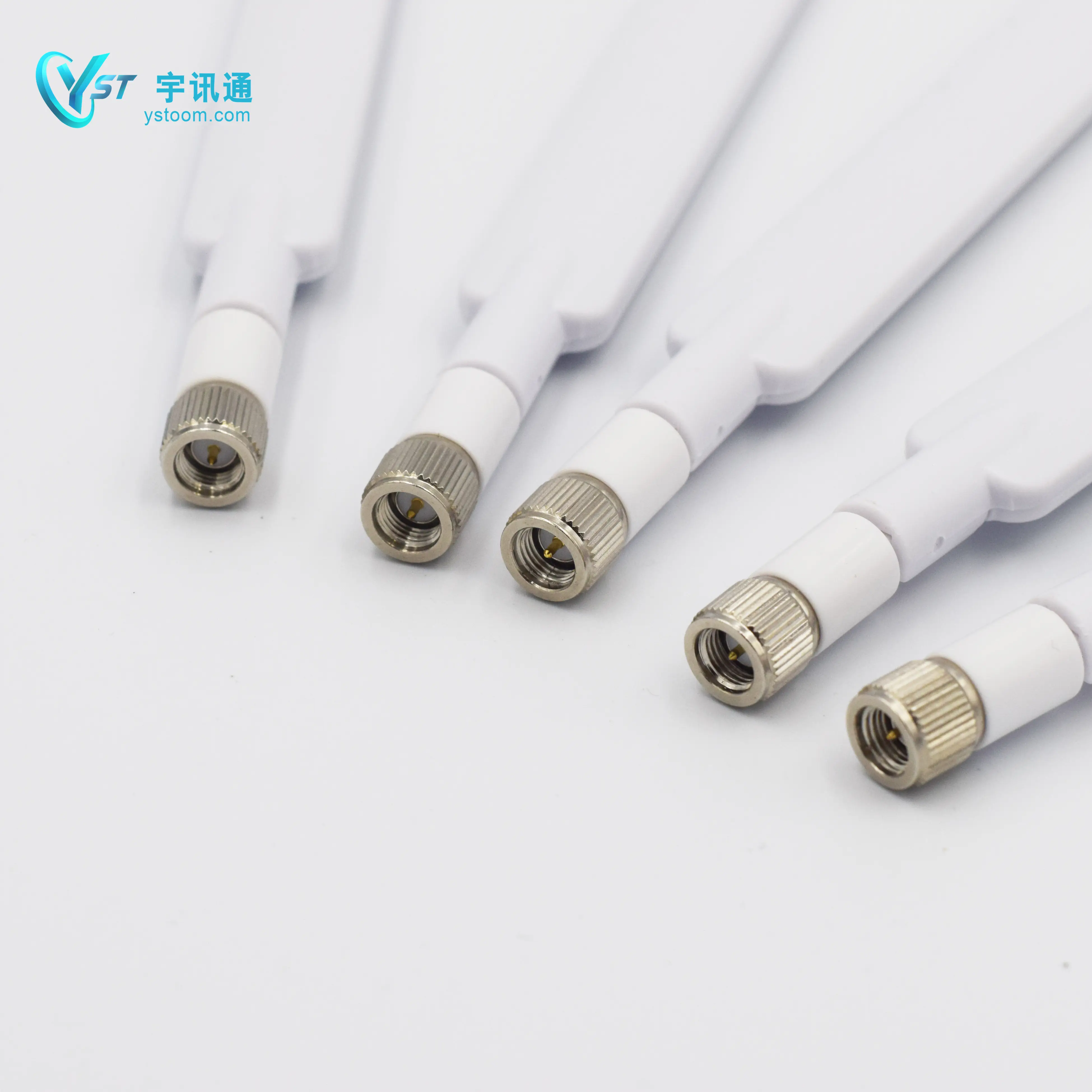 Premium 2G 3G 4G Lte 2600 Cell Phone 4G Antena Lte Cpe Sma Plug Dual Band Antenna For Mobile Phone Communication Pcb Antenna