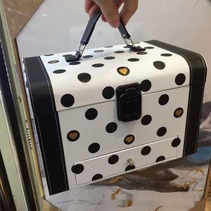 2023 New Arrival Portable Flower Box Square Rose Flower Gift Leather Drawer Box for <b>Wedding</b> Hand Salute - Product Image 6