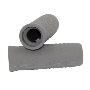 Poignées de guidon en silicone 36V de remplacement pour trottinette électrique Max G30, disponibles en gris et noir, pour usage partagé - Product Image 4