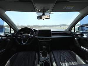 Volkswagen SUV Usado, Producción 2023, Tiguan 1.5T-300TSI, Gasolina Pura - Product Image 4