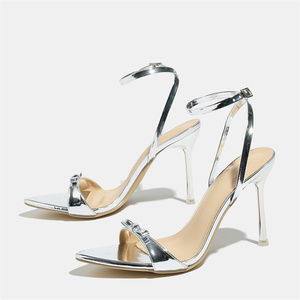 <span class=keywords><strong>Sandali</strong></span> Donna Oro Champagne con Tacco a Spillo, Motivo a Fiocco, Punta Affusolata e Cinturino alla Caviglia, Scarpe Eleganti <span class=keywords><strong>da</strong></span> Festa - Product Image 3