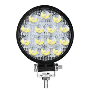 4 "42W Forme ronde Led Work Light Fog Lights LED Lamp Flood Off Road LED Bar for Car/Motorcycle SUV Boat / ATV