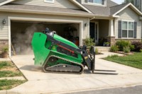 Mini-chargeuse compacte multi-appareils à moteur avec transmission hydraulique pour la ferme, la construction, le chargement et le déchargement en entrepôt, conforme EPA