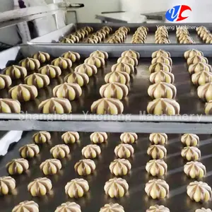 Multifunctional फैक्टरी उपयोग नाश्ता बेकरी चॉकलेट पनीर मक्खन भरने कुकी बाहर निकालना Encrusting मशीन