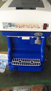 Máquina Comercial de Sorvete Elétrico com Certificação CE, Fabricante Automático de Cone de Neve - Product Image 4