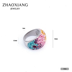 แหวนสแตนเลสชุบทอง 18K ประดับคริสตัล ดีไซน์เก๋ทันสมัย สำหรับผู้หญิง เหมาะสำหรับงานหมั้นและงานแต่งงาน จากโรงงานขายส่ง - Product Image 2