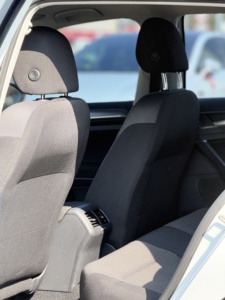 <span class=keywords><strong>Volkswagen</strong></span> Golf 2016 1.6L Automático Comfortline, 39,864 millas, 110hp L4, Volante a la Izquierda - Product Image 4