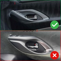 Cache-poignée intérieur en fibre de carbone véritable pour Toyota GR Yaris GXPA16 2025+ – Garniture de cadre de porte et accoudoir – Accessoires intérieurs