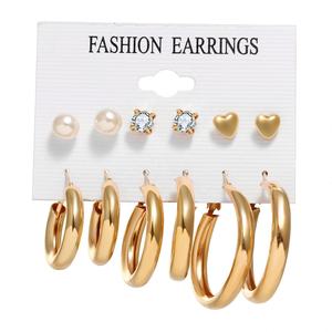 Ensemble de 6 paires de boucles d'oreilles pour femmes en alliage doré, style européen et américain, géométriques exagérées, perles, diamants et zircons, vente en gros - Product Image 2